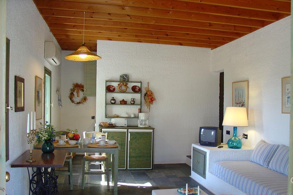 Niriides Villas Selinitsa ภายนอก รูปภาพ