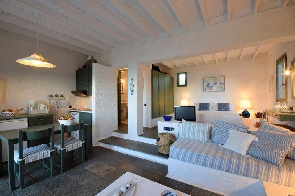 Niriides Villas Selinitsa ภายนอก รูปภาพ